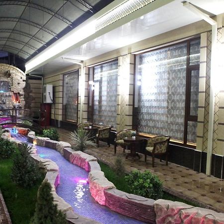 Hotel Naxshab Qarshi Exteriör bild
