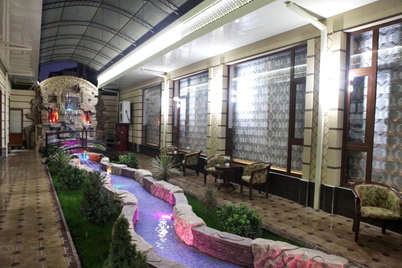 Hotel Naxshab Qarshi Exteriör bild