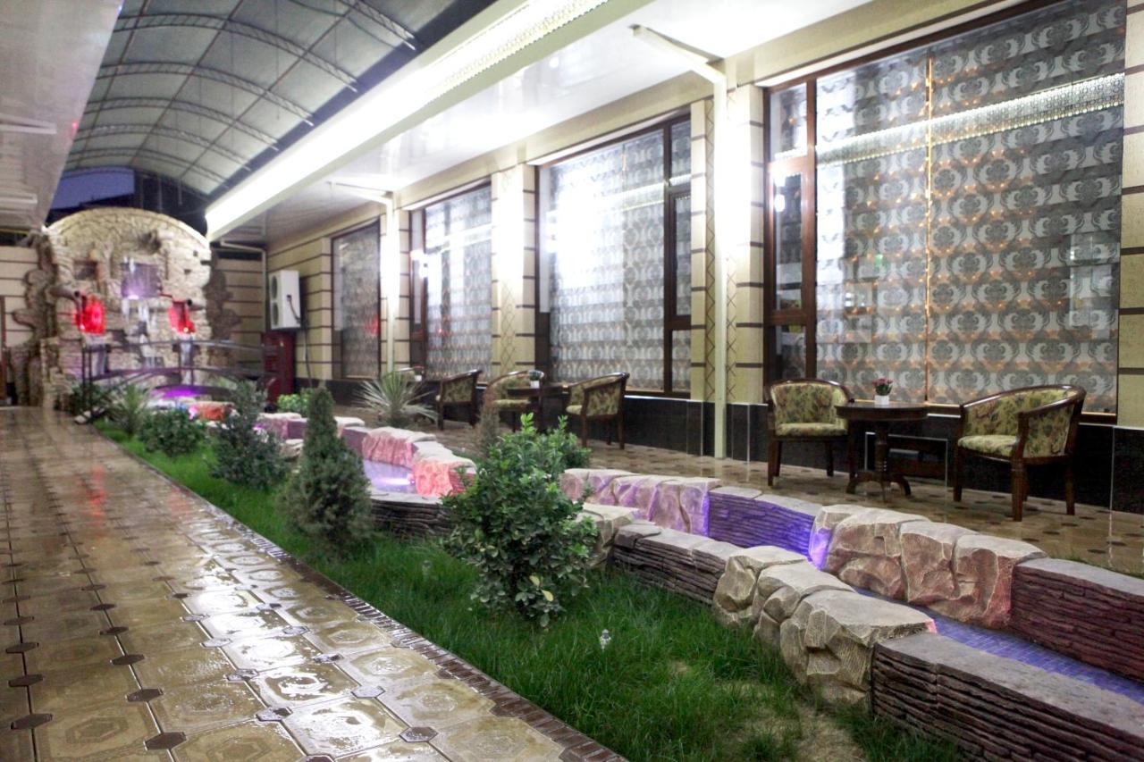 Hotel Naxshab Qarshi Exteriör bild