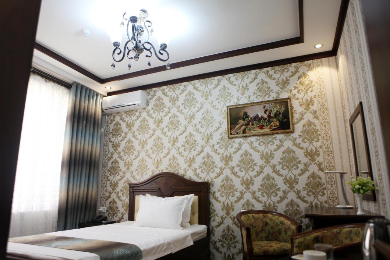Hotel Naxshab Qarshi Exteriör bild