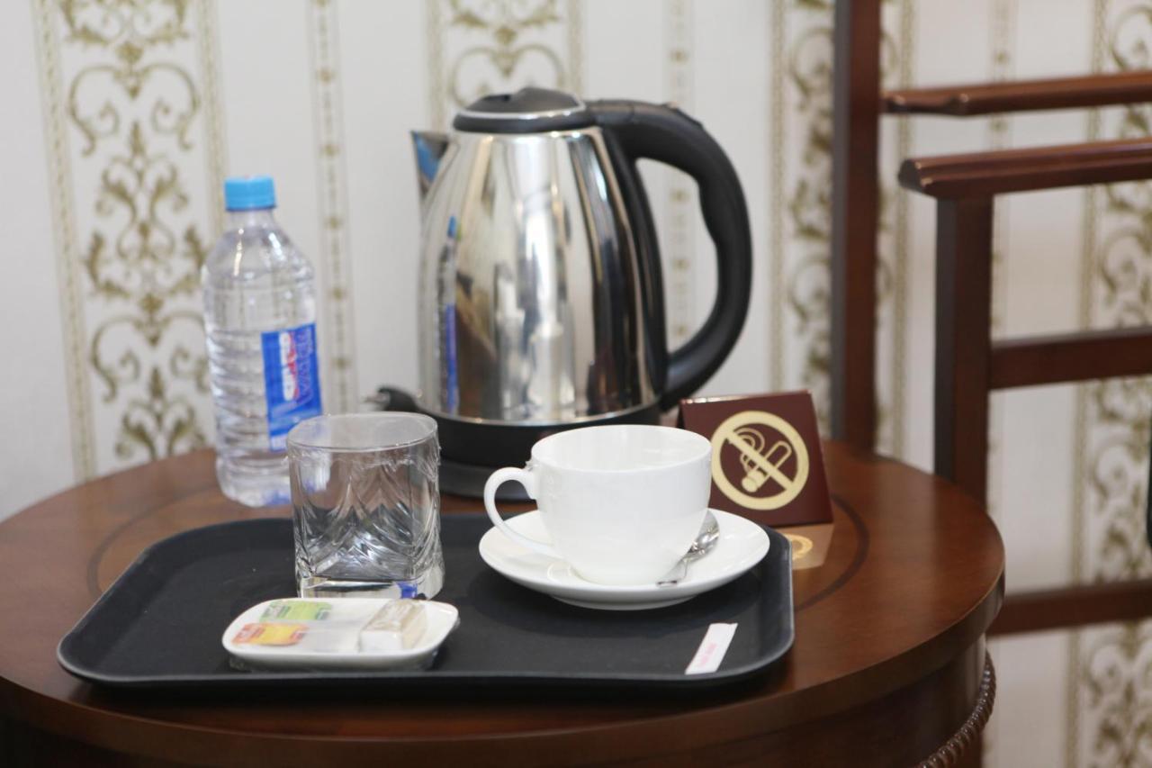 Hotel Naxshab Qarshi Exteriör bild