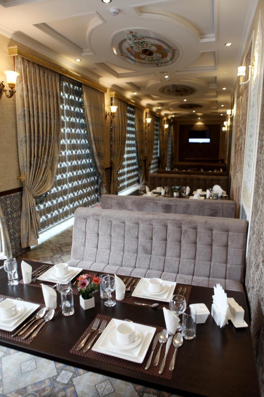 Hotel Naxshab Qarshi Exteriör bild