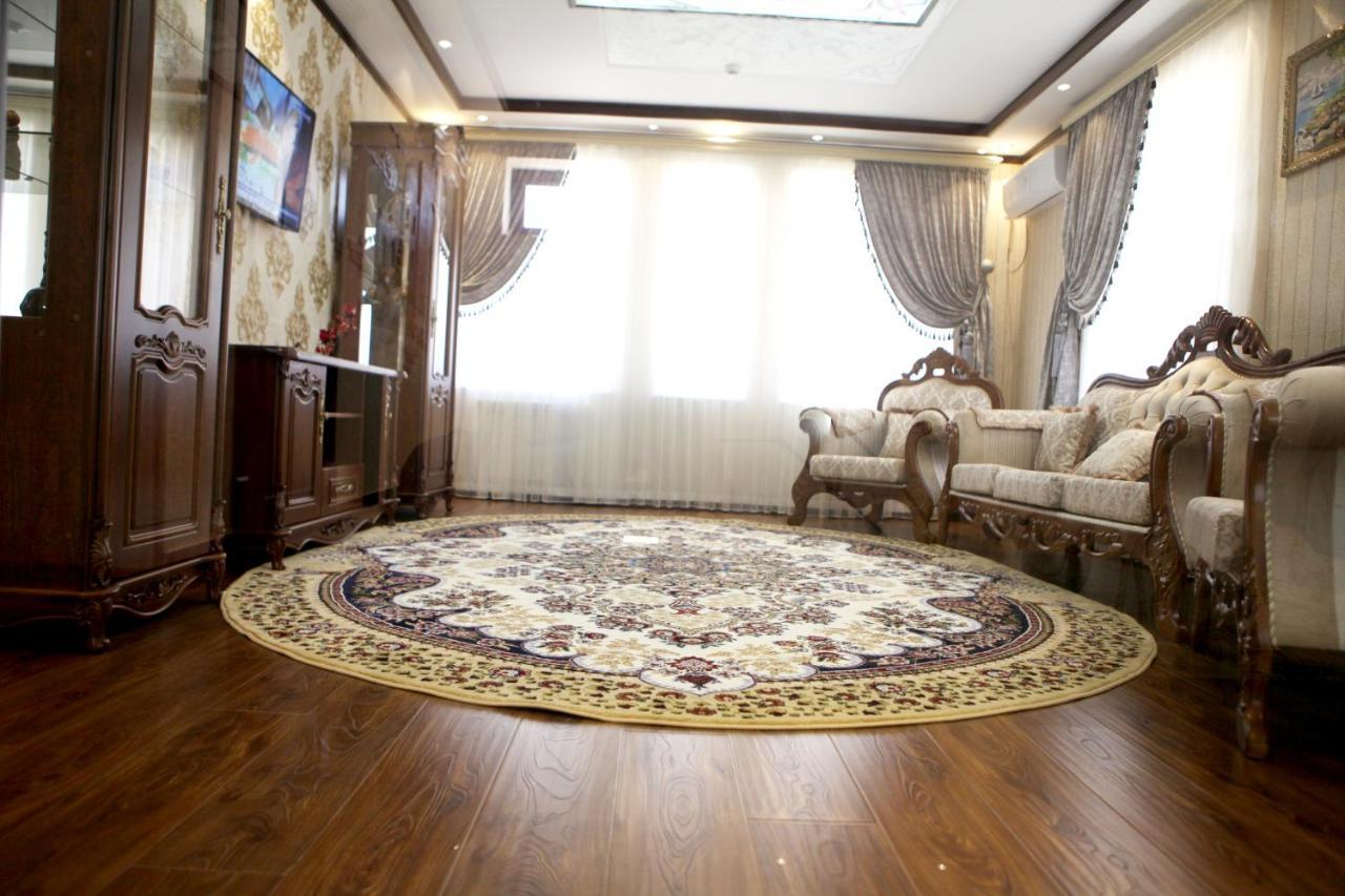 Hotel Naxshab Qarshi Exteriör bild