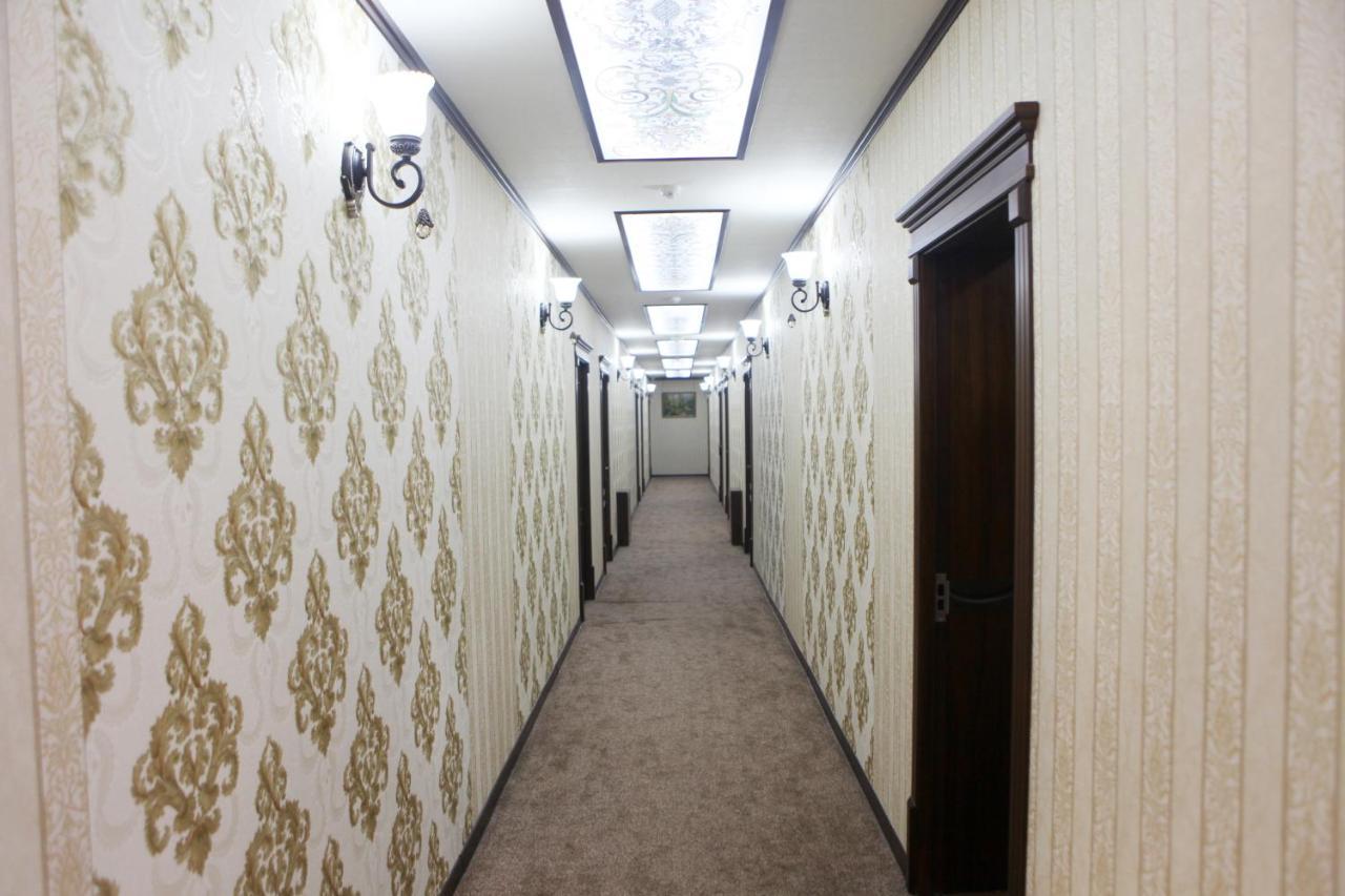 Hotel Naxshab Qarshi Exteriör bild
