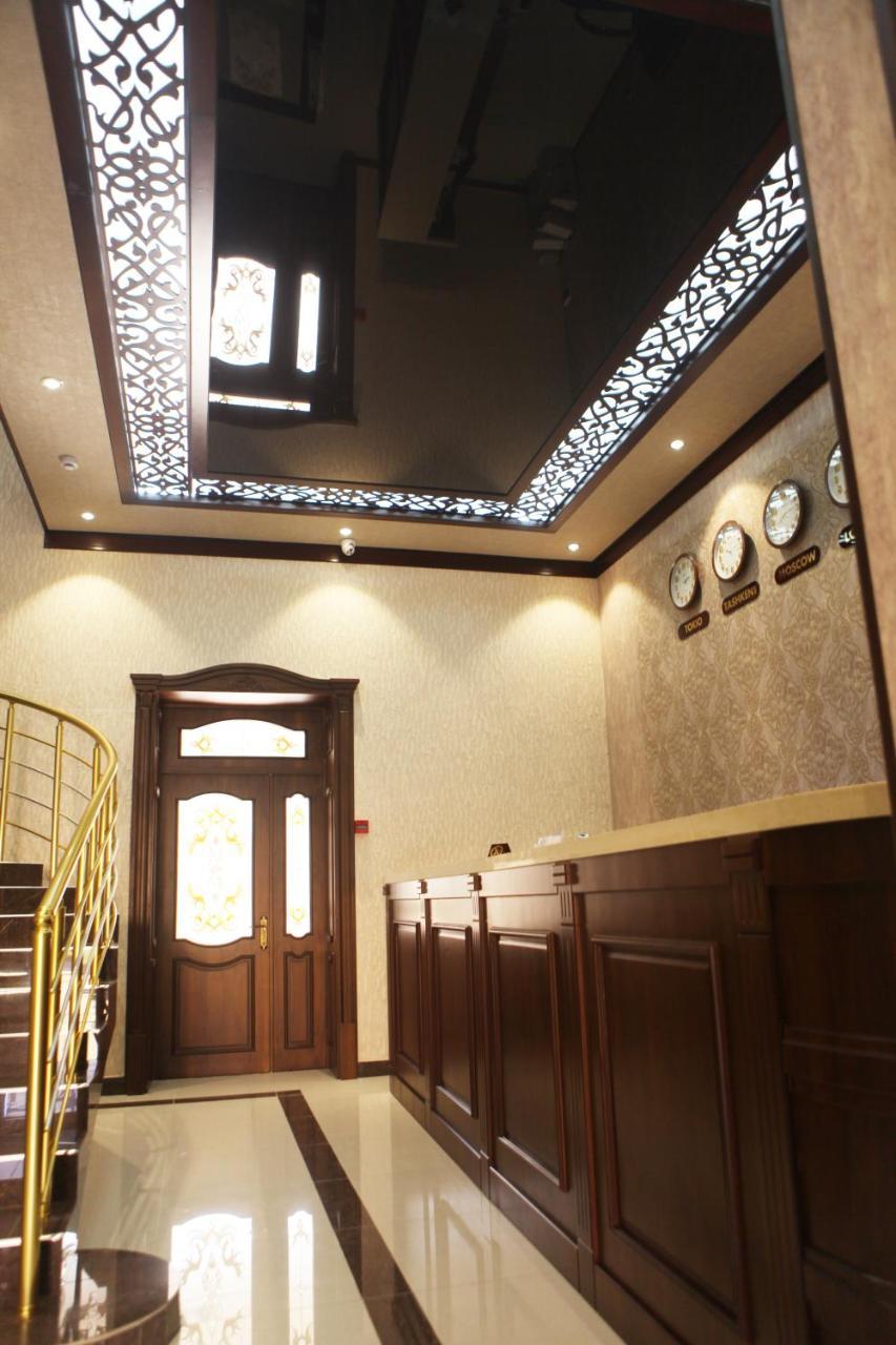 Hotel Naxshab Qarshi Exteriör bild