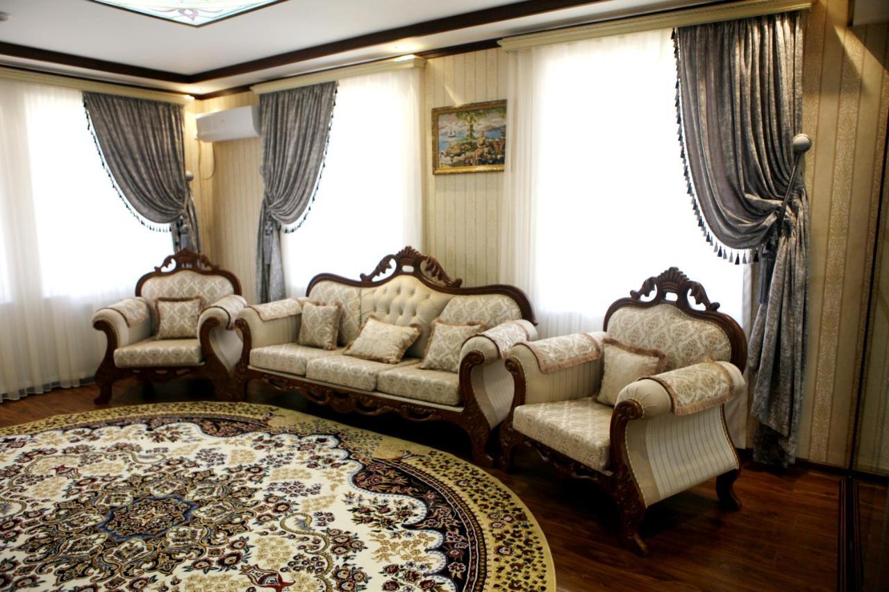 Hotel Naxshab Qarshi Exteriör bild