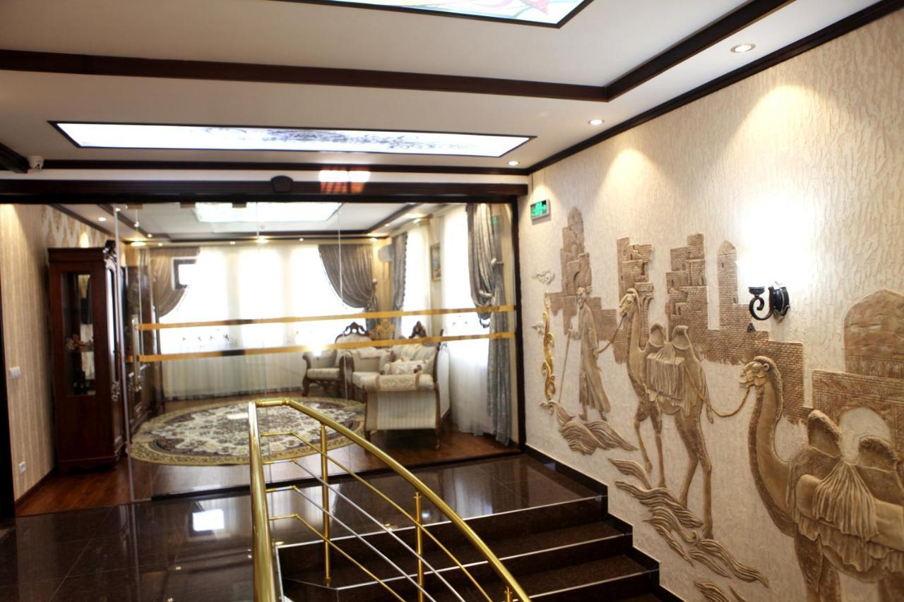 Hotel Naxshab Qarshi Exteriör bild