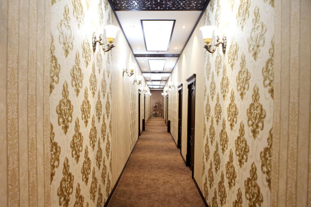 Hotel Naxshab Qarshi Exteriör bild