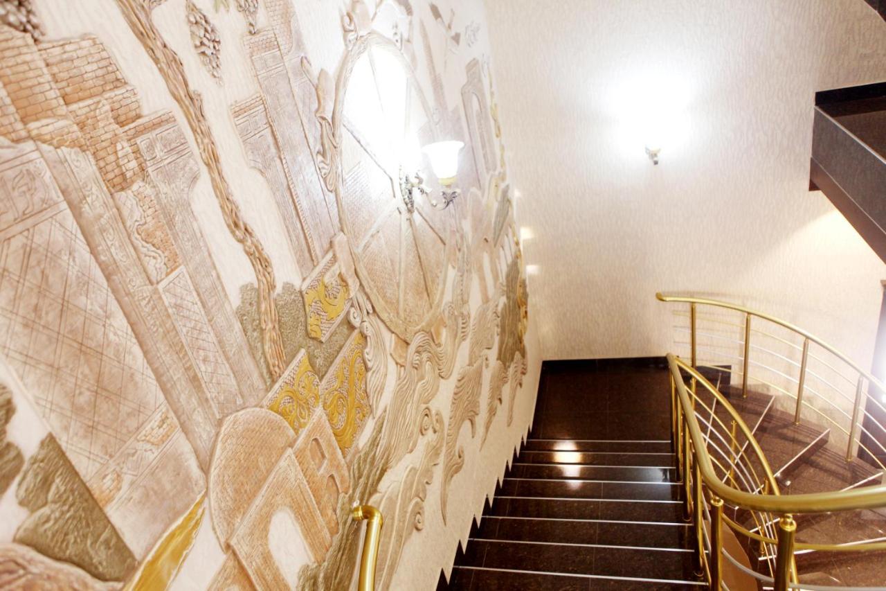 Hotel Naxshab Qarshi Exteriör bild